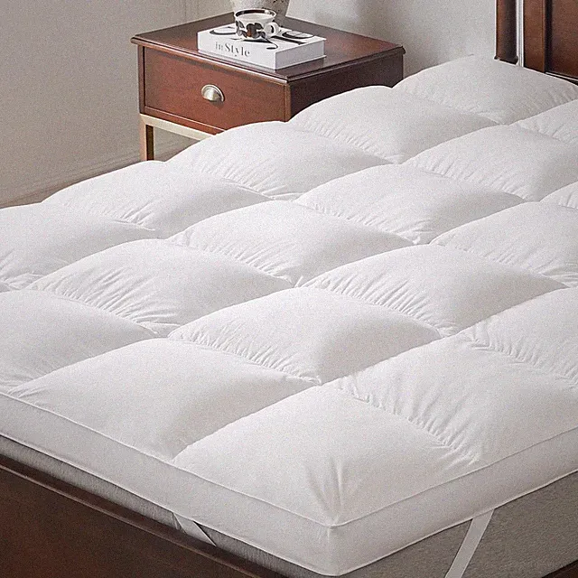 LeWinBedding 3 Inch White Goose Feather Mattress Topper,Queen Feather Bed Top...